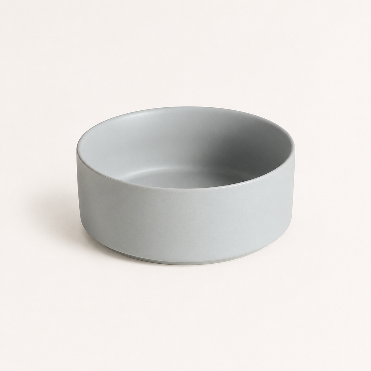 NOQIVA Low-Profile Ceramic Cat Bowl with Bamboo Stand